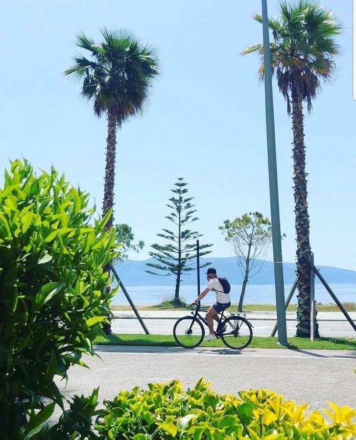 Lovely Place. Close To Beach & Boulevard Vlore Luaran gambar