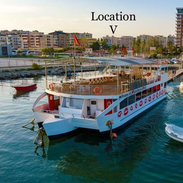 Lovely Place. Close To Beach & Boulevard Vlore Luaran gambar